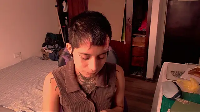  Apola 77 online show from October 5, 6:06 pm