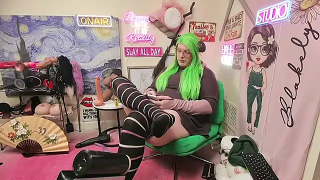 Snapshot of Blakelytgirl chatting on February 4, 4:57 pm Blakelytgirl online show from February 4, 4:57 pm