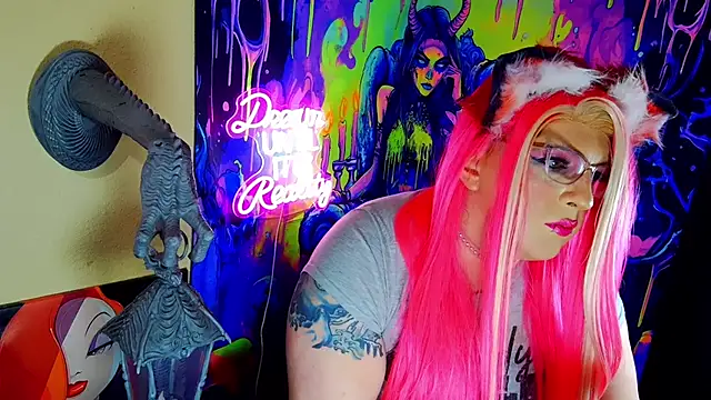 Blakelytgirl online show from May 15, 4:52 am
