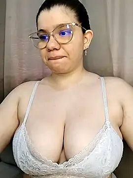 Snapshot of Danzel1105 chatting on October 22, 2:50 pm Danzel1105 online show from October 22, 2:50 pm