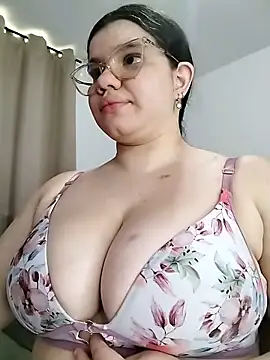 Danzel1105 online show from May 8, 8:58 pm