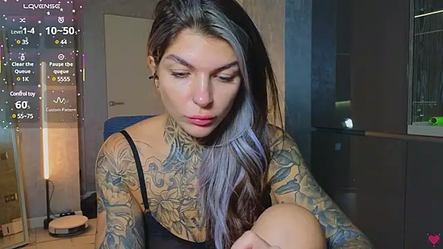 tattooedBabyy online show from March 4, 12:55 pm