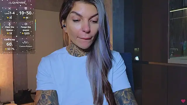 tattooedBabyy online show from March 4, 4:09 pm