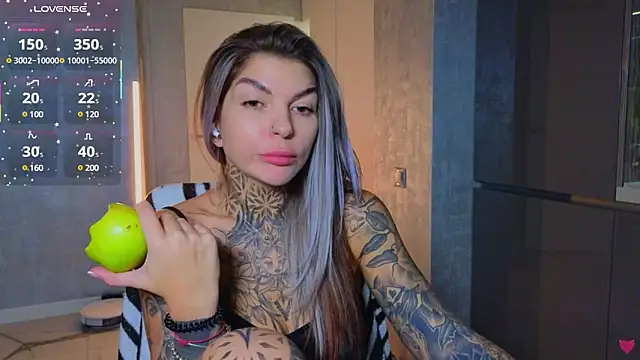 tattooedBabyy online show from March 11, 11:12 am
