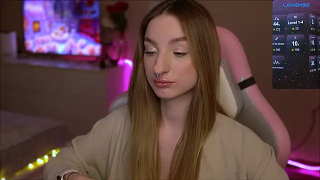 Snapshot of Lexy_kiky chatting on February 22, 12:38 am Lexy kiky online show from February 22, 12:38 am