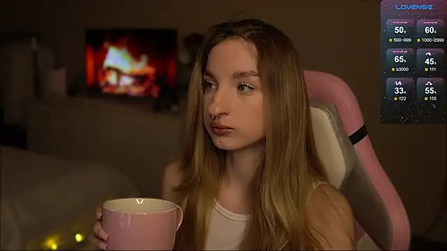 Snapshot of Lexy_kiky chatting on March 9, 10:08 pm Lexy kiky online show from March 9, 10:08 pm