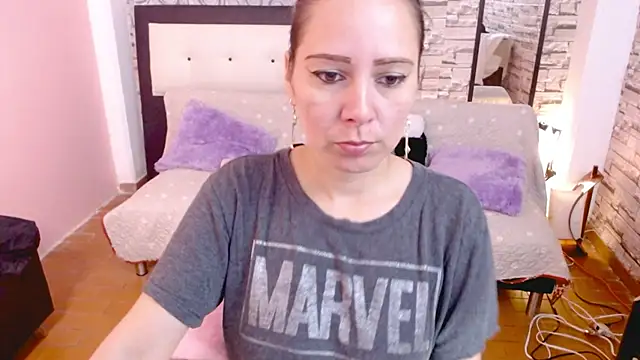 camila delarosa online show from March 15, 12:22 pm