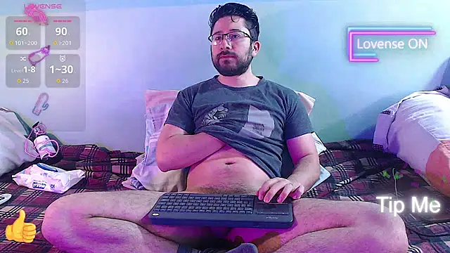 Snapshot of teddy_foster chatting on April 7, 12:38 pm teddy foster online show from April 7, 12:38 pm