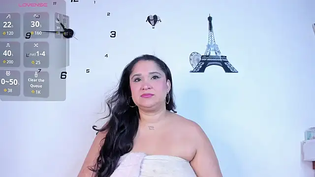 Snapshot of sharon_strom chatting on December 16, 3:44 am sharon strom online show from December 16, 3:44 am