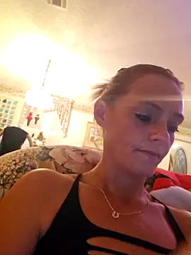 Snapshot of Dixiefaye_Pika chatting on December 16, 1:32 am Dixiefaye Pika online show from December 16, 1:32 am