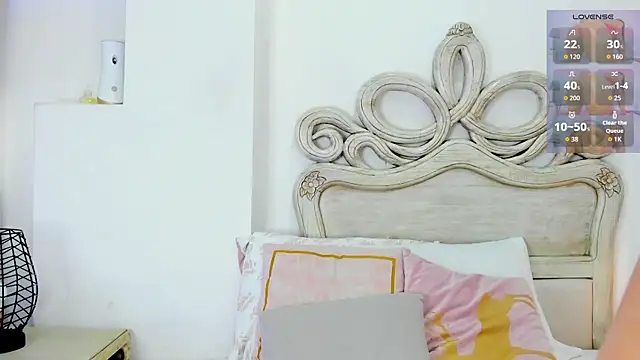 Valerith Vega  online show from November 29, 12:08 pm