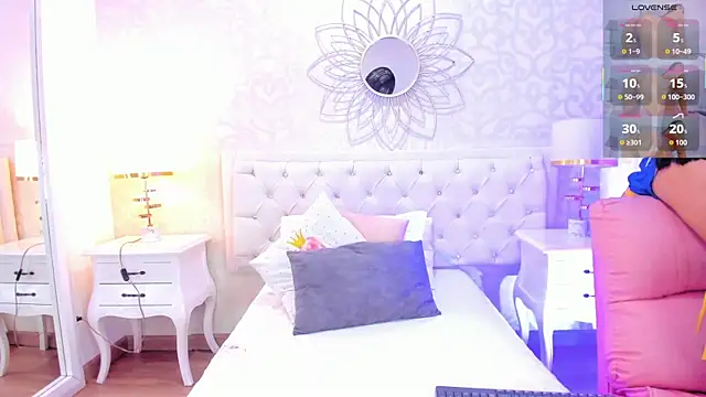 Valerith Vega  online show from March 26, 8:14 pm