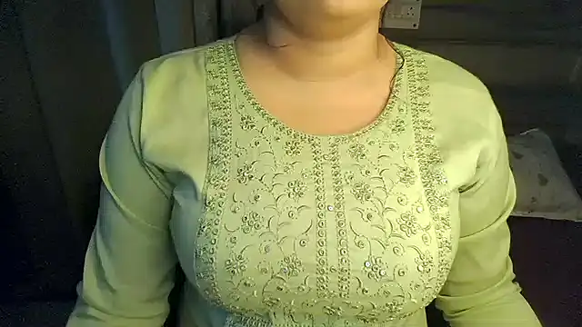 Trezza online show from October 23, 6:39 pm