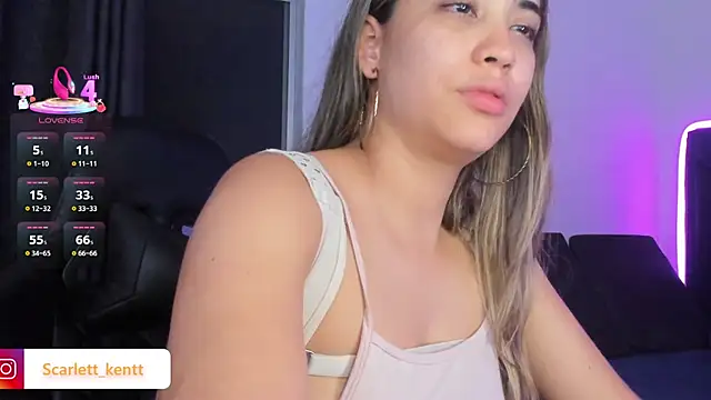 ScarlettAndClark online show from April 9, 6:52 am