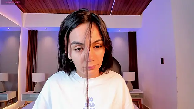 martina mancini online show from May 11, 12:33 pm