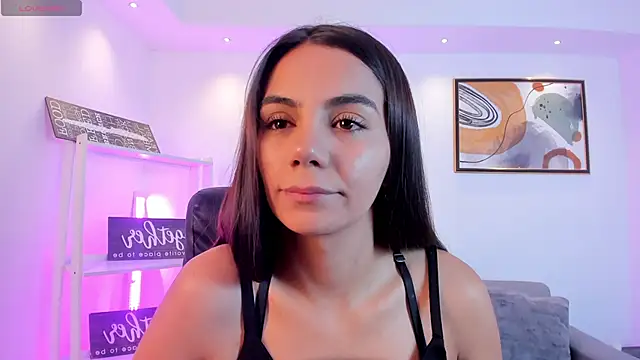 martina mancini online show from May 15, 2:24 pm