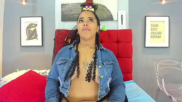 AichaBrown online show from November 1, 4:25 am