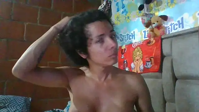 Nadia Monroe online show from May 16, 9:24 pm