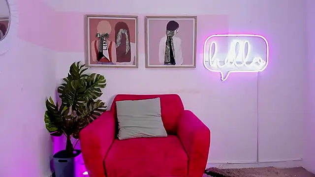 Snapshot of Miakhalifa_7 chatting on December 1, 3:44 am Miakhalifa 7 online show from December 1, 3:44 am