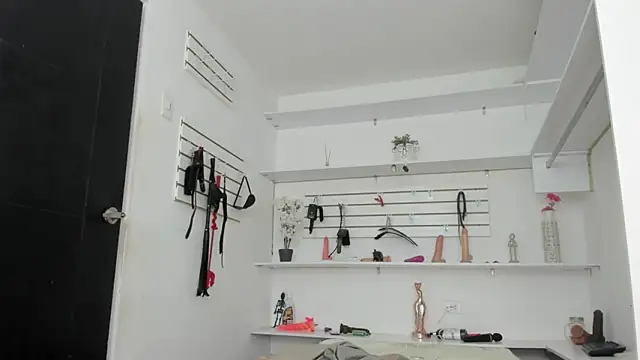 Alejandra Dunn online show from October 5, 1:42 pm