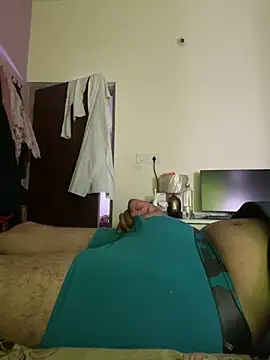 Snapshot of superhero6999 chatting on March 10, 10:37 am superhero6999 online show from March 10, 10:37 am