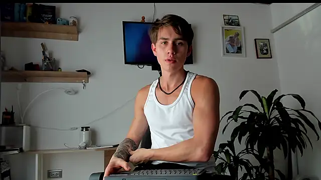 manucute 23  online show from February 27, 7:58 pm