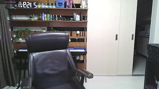 IroManager online show from October 31, 1:01 pm