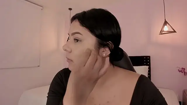 Oriana Guzman online show from September 30, 12:59 am