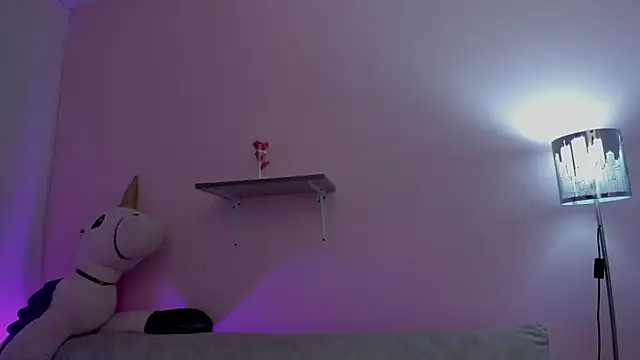 Oriana Guzman online show from April 27, 3:26 am