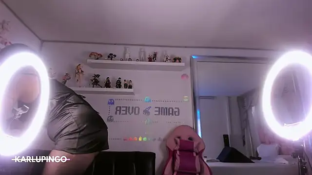 Snapshot of albaismynameX chatting on December 18, 12:07 pm albaismynameX online show from December 18, 12:07 pm