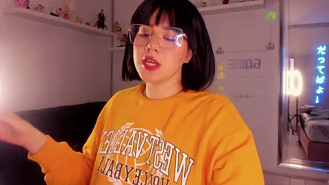 Snapshot of albaismynameX chatting on January 22, 3:07 pm albaismynameX online show from January 22, 3:07 pm