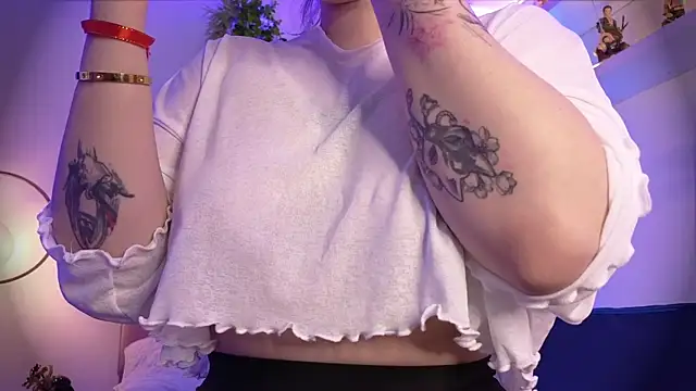 Snapshot of albaismynameX chatting on September 27, 12:10 pm albaismynameX online show from September 27, 12:10 pm