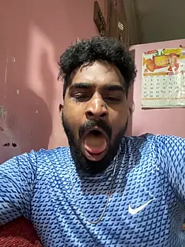 Handsomehunk 4U online show from December 13, 4:16 pm