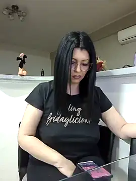 Milf Abigail online show from January 13, 2:28 am