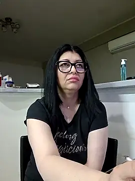 Milf Abigail online show from May 15, 1:23 am