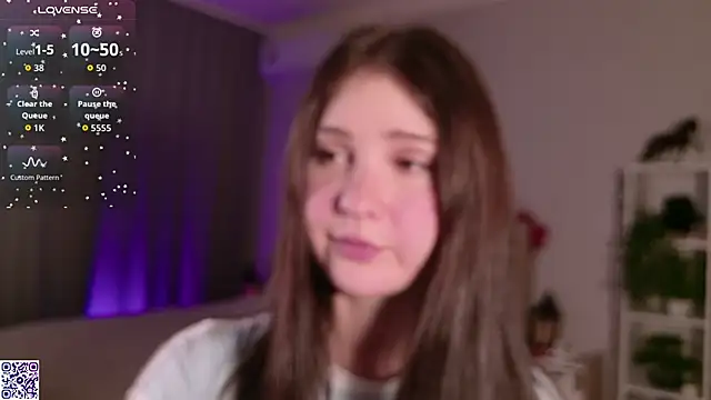 Snapshot of LeraKit chatting on October 13, 2:39 pm LeraKit online show from October 13, 2:39 pm