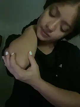 Snapshot of Alicia_ALICIA chatting on December 20, 4:31 am Alicia ALICIA online show from December 20, 4:31 am