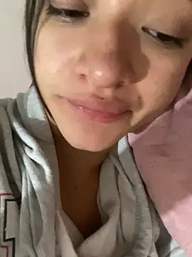 Snapshot of Alicia_ALICIA chatting on January 4, 1:21 pm Alicia ALICIA online show from January 4, 1:21 pm