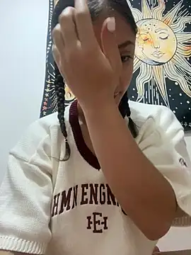 Snapshot of Alicia_ALICIA chatting on January 12, 3:17 am Alicia ALICIA online show from January 12, 3:17 am