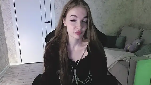 LissaCain online show from May 10, 2:17 am