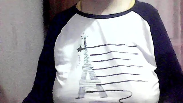 Snapshot of AnaXBerry chatting on October 16, 6:42 pm AnaXBerry online show from October 16, 6:42 pm