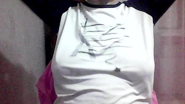 Snapshot of AnaXBerry chatting on October 27, 6:56 pm AnaXBerry online show from October 27, 6:56 pm