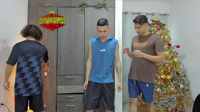 badguyss bisex online show from December 30, 11:26 am