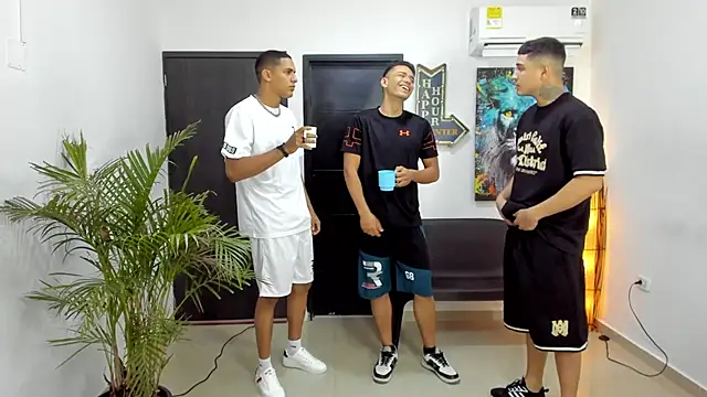 badguyss bisex online show from November 25, 11:32 am