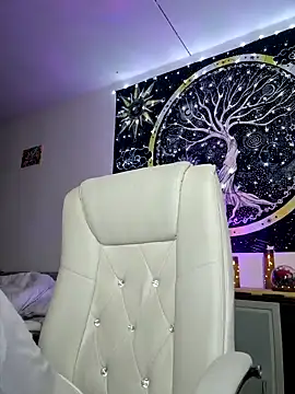 Snapshot of SexxyLiviaa chatting on October 26, 5:52 pm SexxyLiviaa online show from October 26, 5:52 pm