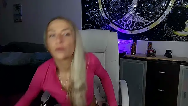 SexxyLiviaa online show from November 9, 4:38 pm