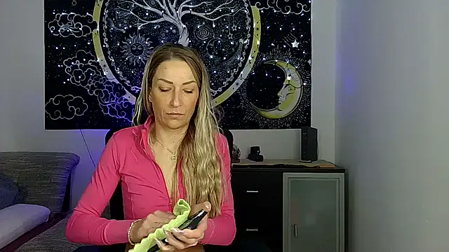 SexxyLiviaa online show from December 23, 3:59 am