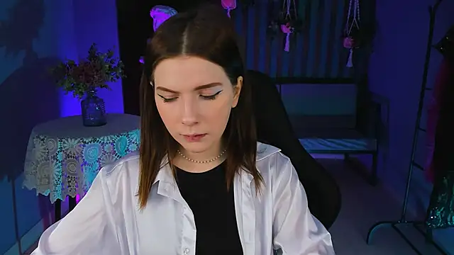 AliceRisinka online show from February 9, 5:08 am