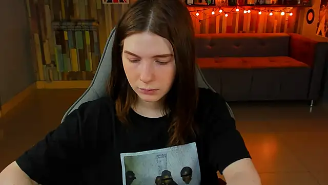 AliceRisinka online show from March 2, 5:12 am