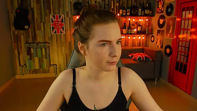 AliceRisinka online show from March 5, 1:10 am